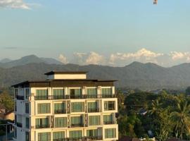 VANG VIENG TOPVIEW HOTEL，位于万荣的酒店