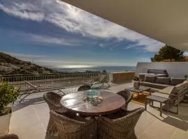 Awesome Apartment In Altea With Jacuzzi