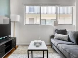 Culver City 1BR w Gym Roof in Walkable Area LAX-805