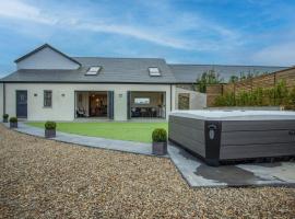 Kiln Park Farmhouse - 4 Bedroom Cottage - Narberth，位于纳伯斯的酒店