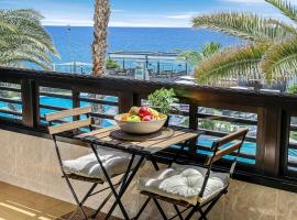 Beach Apartment with Stunning Ocean Views，位于帕塔拉瓦卡的酒店