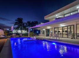 Ocean Breeze Cove - Luxury Retreat，位于佩达西镇的酒店