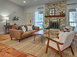 San Marcos Vacation Rental 4 Miles to Downtown!，位于圣马科斯的度假屋