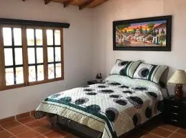 Hostal El Sendero