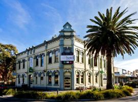 Stay at the historic Star Hotel，位于瑟尔的酒店