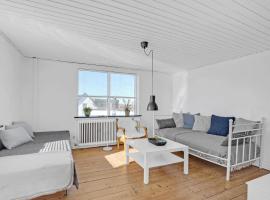 Beautiful Apartment In Hirtshals With Kitchen，位于希茨海尔斯的公寓