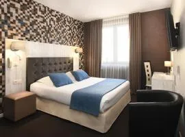 Logis Hôtel du Centre - Halte idéale en cyclotourisme avec garage à vélos clos