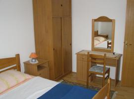 Apartments Kesic，位于巴尔巴特纳拉布的豪华酒店