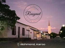 Rusgenot - Richmond, Karoo，位于里士满的酒店