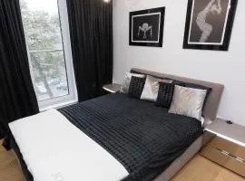 Apartament Business&Living No 73 z prywatnym jacuzzi zewnętrznym -od maja do września- Nad Zalewem w Cedzynie i miejscem parkingowym