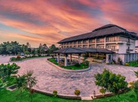 Soaltee Westend Resort Chitwan，位于奇旺奇特旺国家公园附近的酒店
