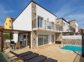 3 Bedroom Stunning Home In Kornic