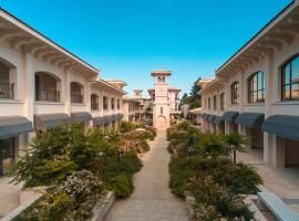 Primorski Hotel，位于圣君士坦丁和海伦那的酒店