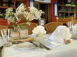 Marktplatzhotel - Restaurant Tafelspitz，位于魏因海姆的酒店