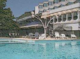 Relais de la Tour，位于Faverges-de-la-Tour的酒店