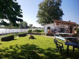 Seefahrer Musik- & Kreativhotel，位于Osten的酒店