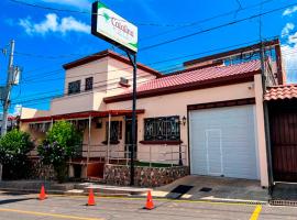Catalina Hotel - Centro Osicala，位于Cacaopera的酒店