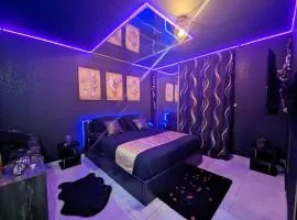 La Gold Room Jacuzzi & Sauna privé