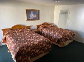 Bradley Motel，位于莱克兰Winter Haven's Gilbert Airport - GIF附近的酒店