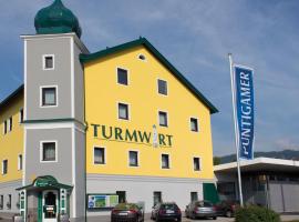 图姆特酒店，位于Mürzhofen的带停车场的酒店