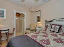 Perfect Downtown Space-Walk to Library, Theater