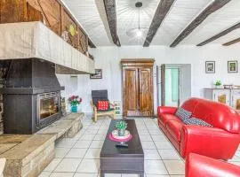Cozy Home In Pierrefiche With Wifi