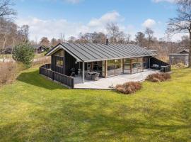 Nice Home In Grenaa With Sauna，位于格雷诺的酒店