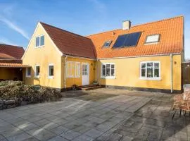 Lovely Home In Ålbæk With Kitchen