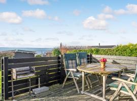 Amazing Home In Esbjerg V With House Sea View，位于埃斯比约的酒店