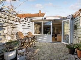 Cozy Home In Nakskov With Kitchen，位于纳克斯考的乡村别墅