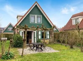 Amazing Home In Zonnemaire With Wifi