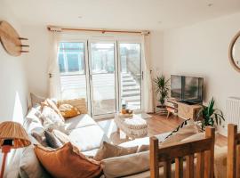The Hideout - Newquay - Fully Stocked Eco Escape，位于纽基的别墅