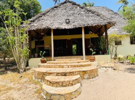 Ushongo Beach Cottages - Family House，位于坦噶的酒店