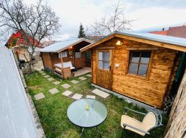 Chatky Daniel-Mikulov, a private campsite just for you，位于米库洛夫的山林小屋