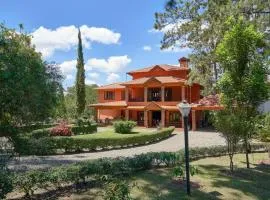Escape Chalet at Pinar del Sol in Jarabacoa