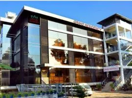 Airport Cochin Grand Residency , NEDUMBASSERY，位于科钦国际机场 - COK附近的酒店