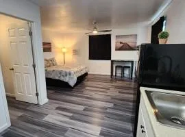 #1 NEW! Couples Getaway Self CheckIn Studio Apt