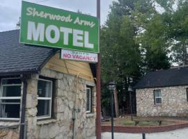 shrewood hotel，位于Running Springs的酒店
