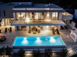 Luxury Villa Andoris with Gym, Spa, Heated pool