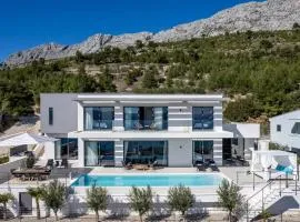 Luxury Villa Andoris with Gym, Spa, Heated pool