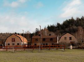 New and cosy apartment on a farm，位于孔斯巴卡的低价酒店