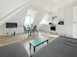 ENTR - Modern Apartments in Windsor