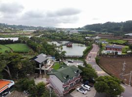 Yeonhwachon Pension，位于济州市涯月近邻公园附近的酒店