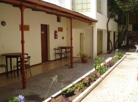 Hotel Santa Teresita，位于卡皮亚德尔德尔蒙特的酒店