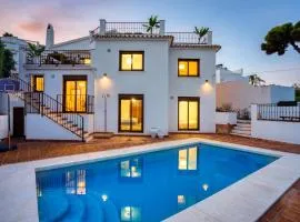 Luxurious villa with pool in La Cala Ref 53