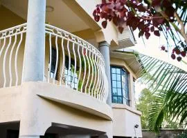Forget your worries in this serene 5 Bedroom Villa in Ngong