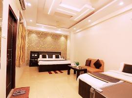 Hotel Nexus，位于勒克瑙Chaudhary Charan Singh International Airport - LKO附近的酒店