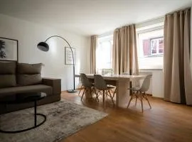 Old Town Apartment 2 rooms/baths