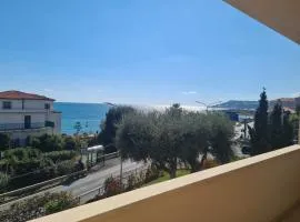 Bell'alloggio a due passi dalle spiagge di Riva Ligure