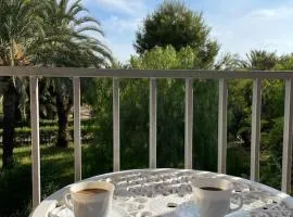 VILLA MARE - 2 beds with balcony, patio and pool and direct park access